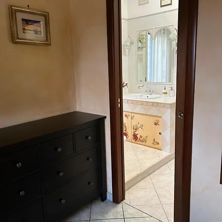 Roccis Evergreen House * Acilia